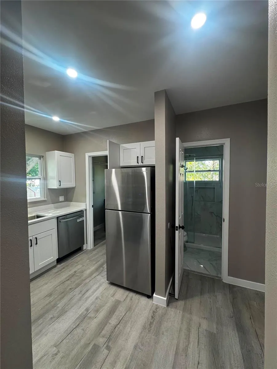 327 AVENUE J SE Winter Haven, FL 33880