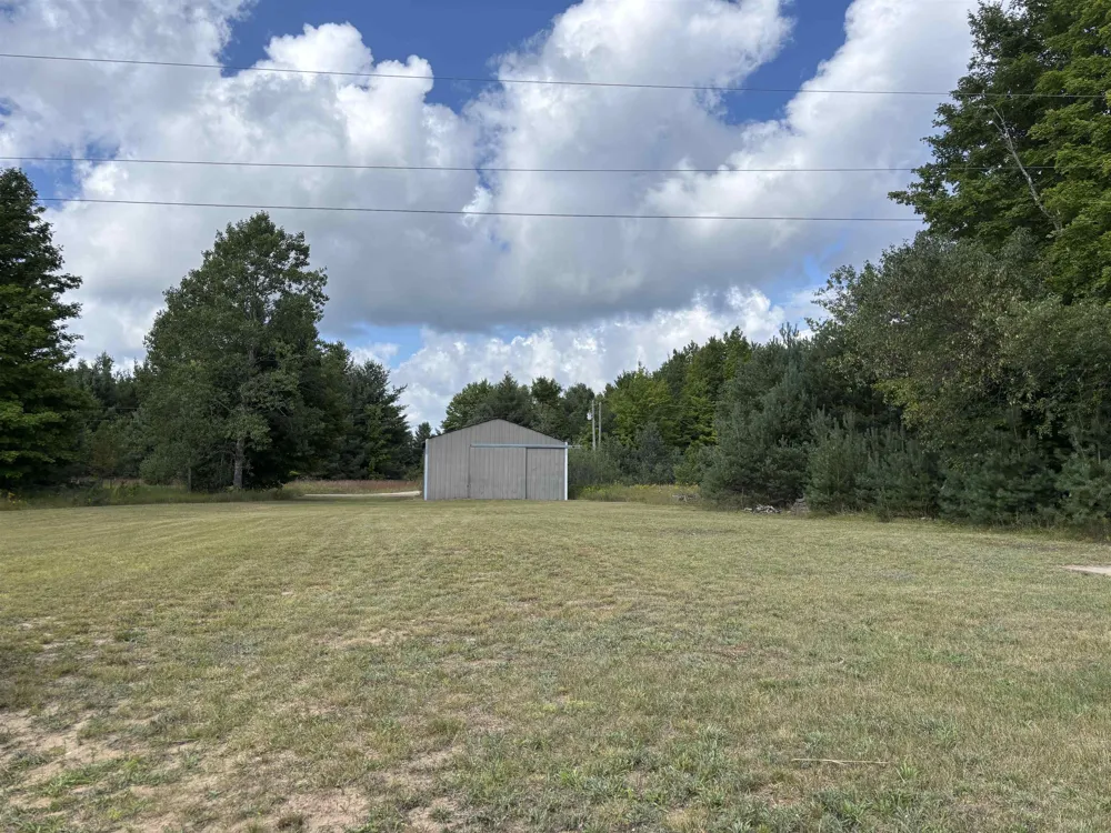 6105 Meyers Road Excelsior Township, MI 49646