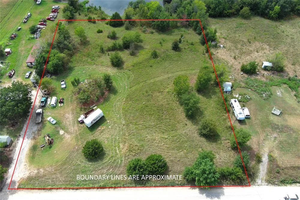 4310 ROAD Eufaula, OK 74432