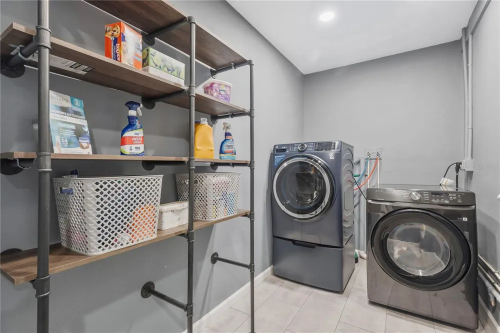 2054 SAFFOLD PARK DRIVE Ruskin, FL 33570