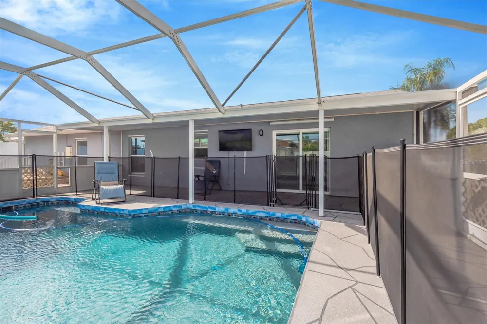 2054 SAFFOLD PARK DRIVE Ruskin, FL 33570