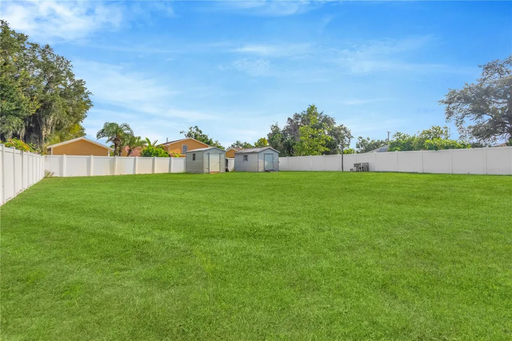 2054 SAFFOLD PARK DRIVE Ruskin, FL 33570