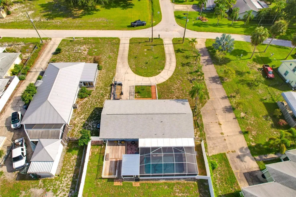 2054 SAFFOLD PARK DRIVE Ruskin, FL 33570