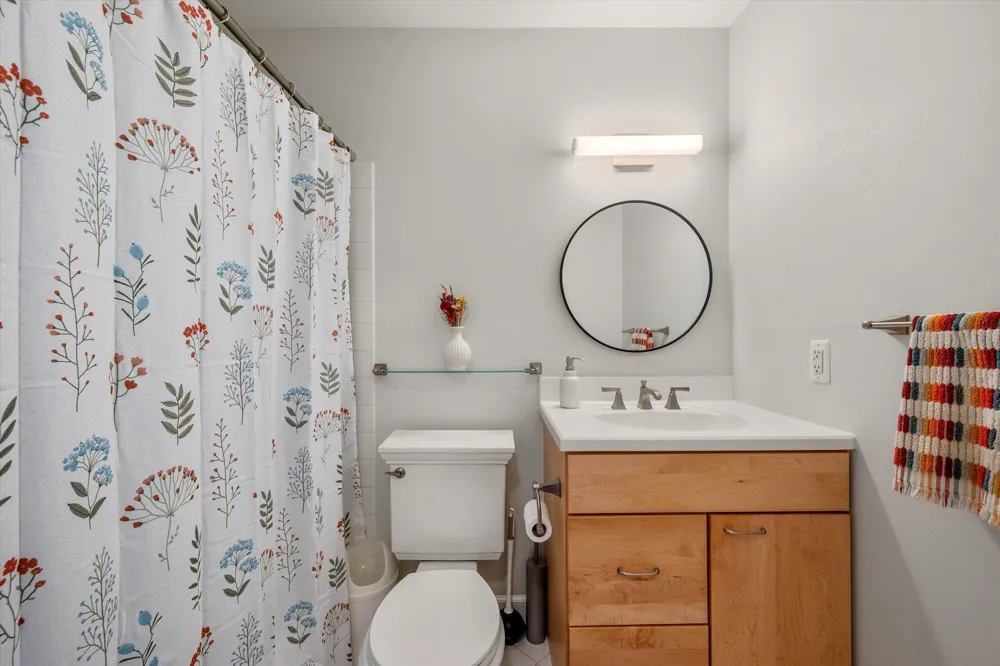 2624 Fenwick Court Ann Arbor, MI 48104