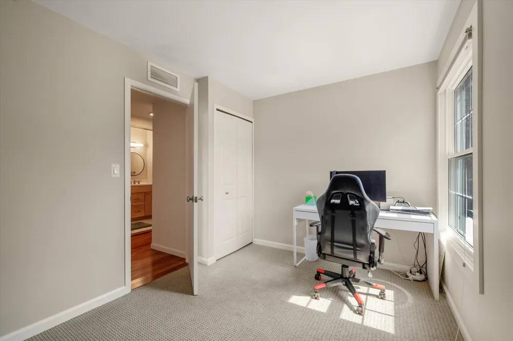 2624 Fenwick Court Ann Arbor, MI 48104