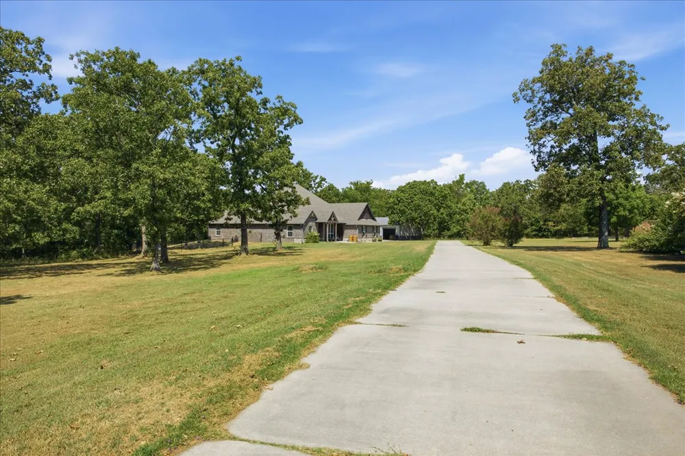 19412 S Mountain Lane Claremore, OK 74019