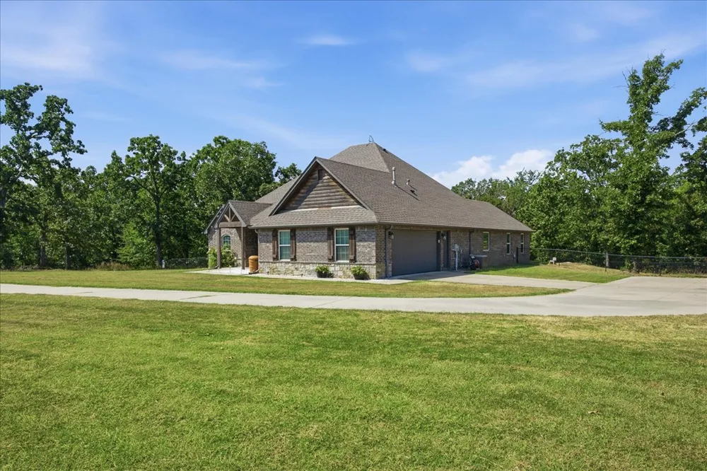 19412 S Mountain Lane Claremore, OK 74019
