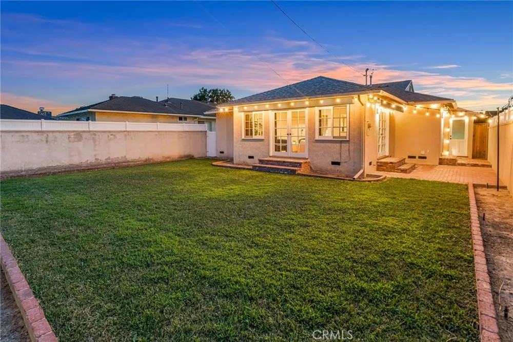 4852 Coldbrook Lakewood, CA 90713