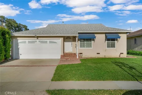 4852 Coldbrook