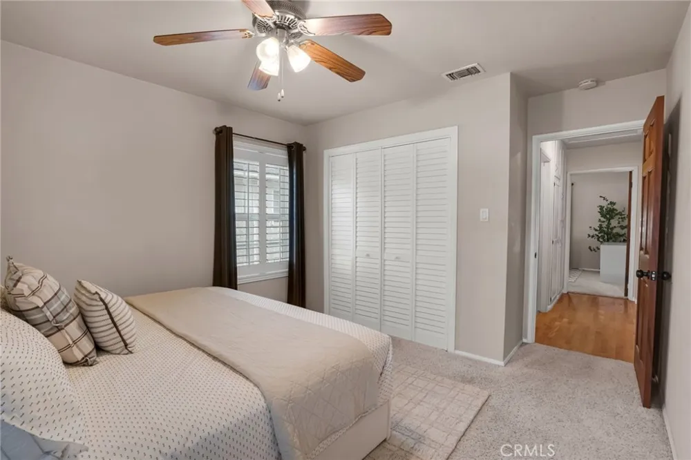 4852 Coldbrook Lakewood, CA 90713