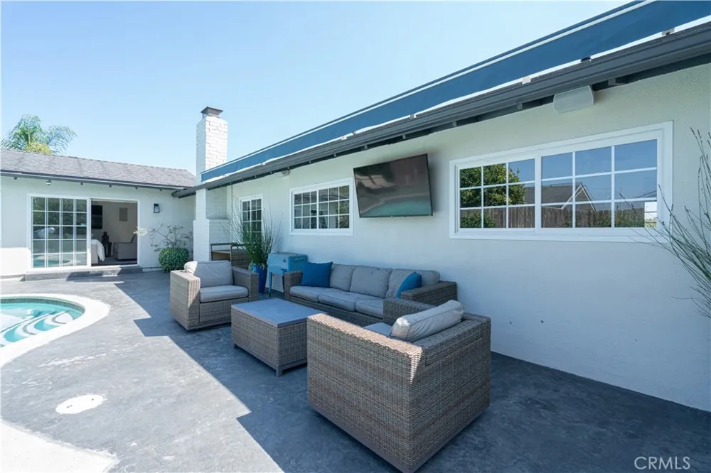 2745 Drake Costa Mesa, CA 92626
