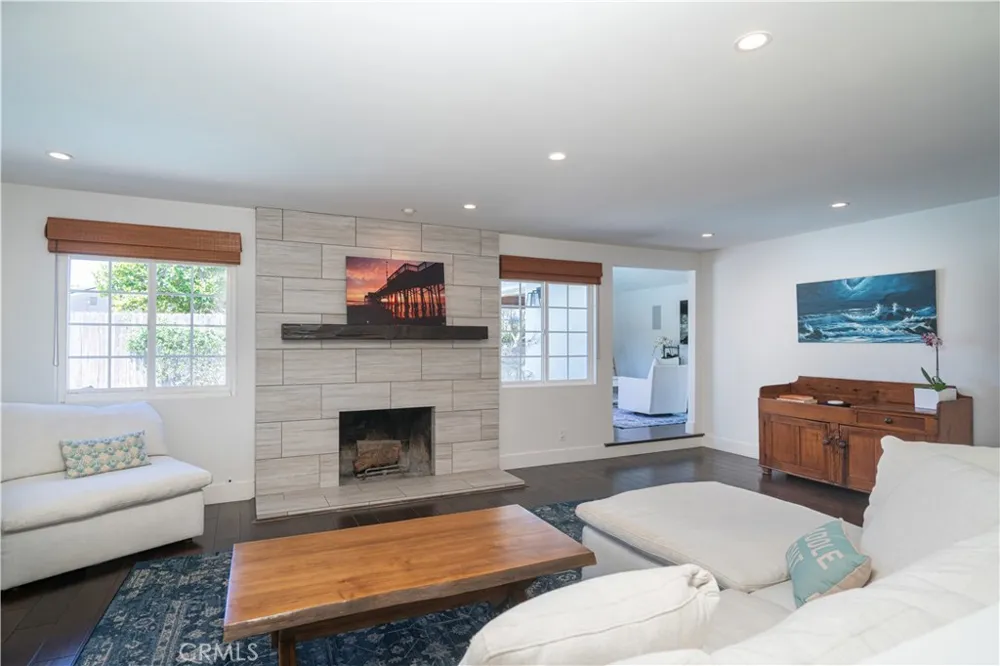 2745 Drake Costa Mesa, CA 92626