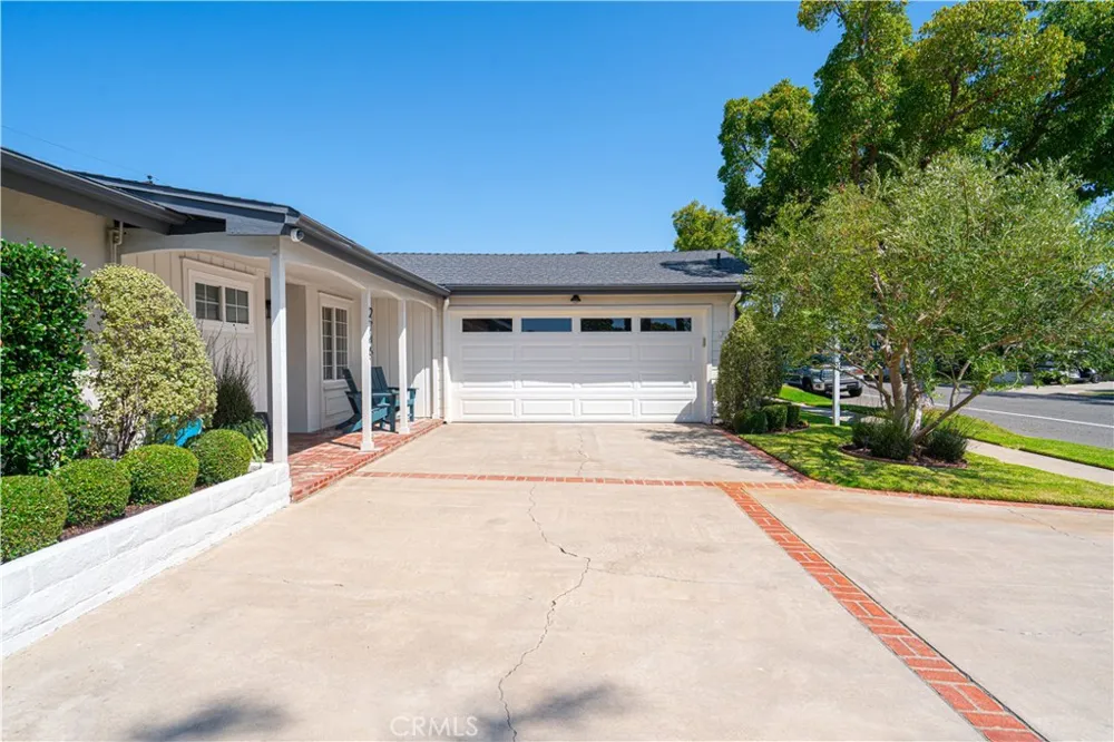 2745 Drake Costa Mesa, CA 92626