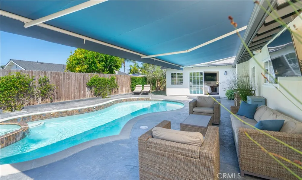 2745 Drake Costa Mesa, CA 92626