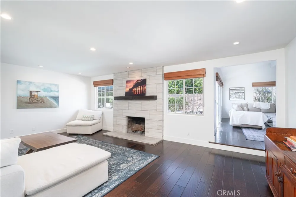 2745 Drake Costa Mesa, CA 92626
