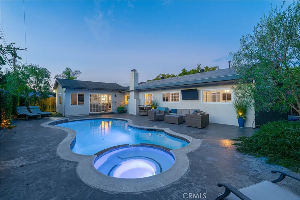 2745 Drake Costa Mesa, CA 92626