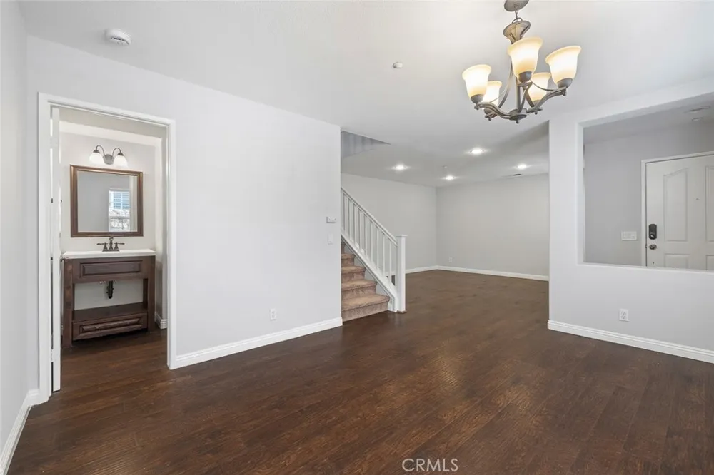3661 Hawks Brea, CA 92823
