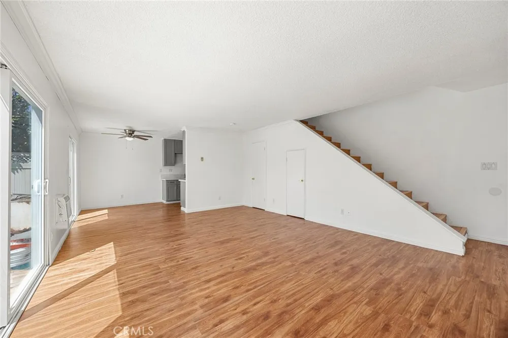 15500 Tustin Village #25 Tustin, CA 92780