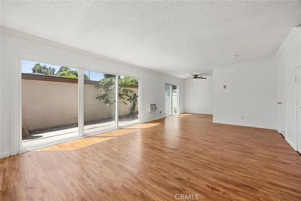 15500 Tustin Village #25 Tustin, CA 92780
