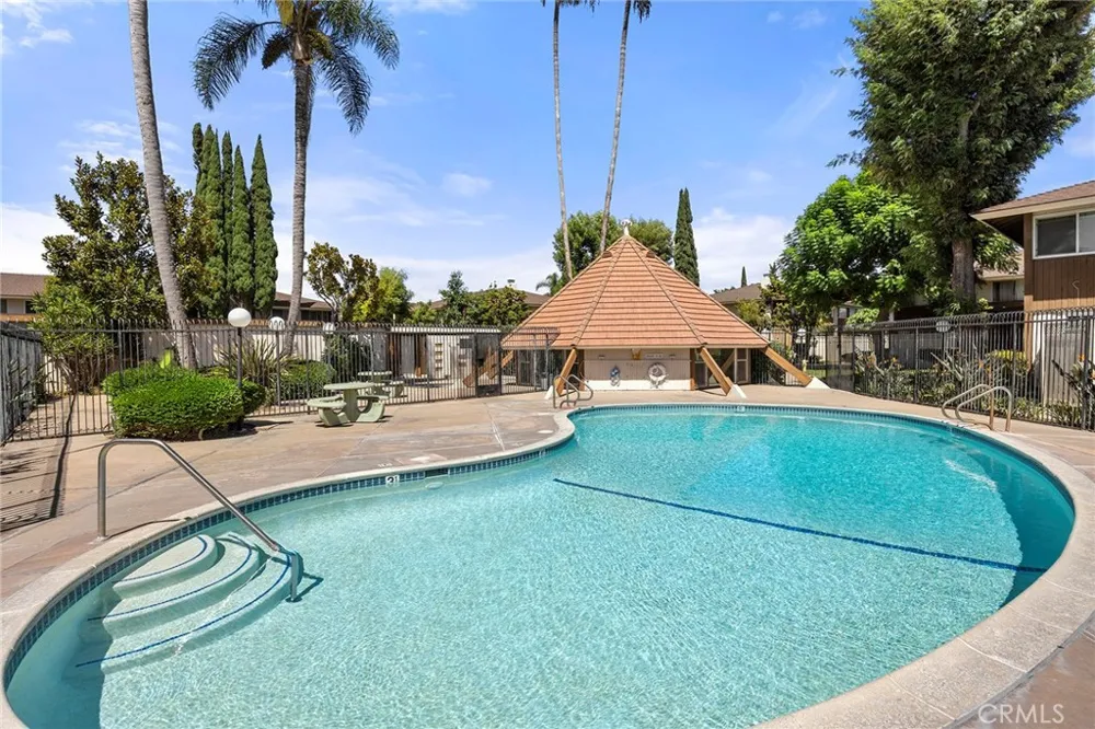 15500 Tustin Village #25 Tustin, CA 92780