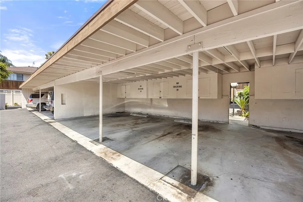 15500 Tustin Village #25 Tustin, CA 92780