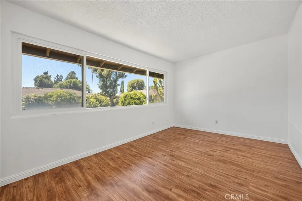 15500 Tustin Village #25 Tustin, CA 92780