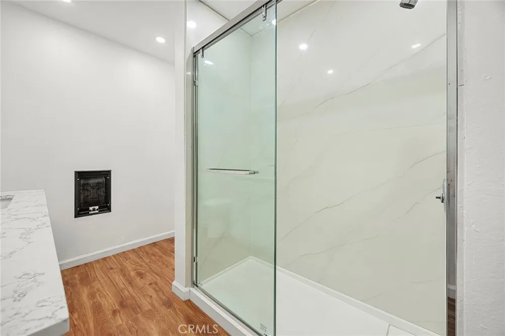 15500 Tustin Village #25 Tustin, CA 92780