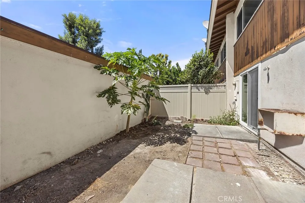 15500 Tustin Village #25 Tustin, CA 92780
