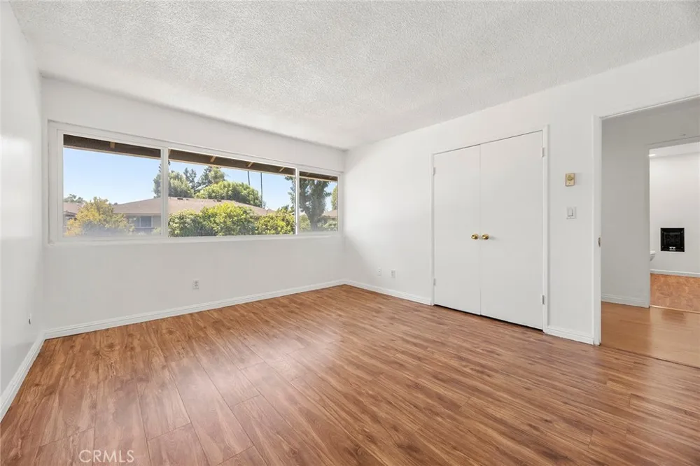 15500 Tustin Village #25 Tustin, CA 92780