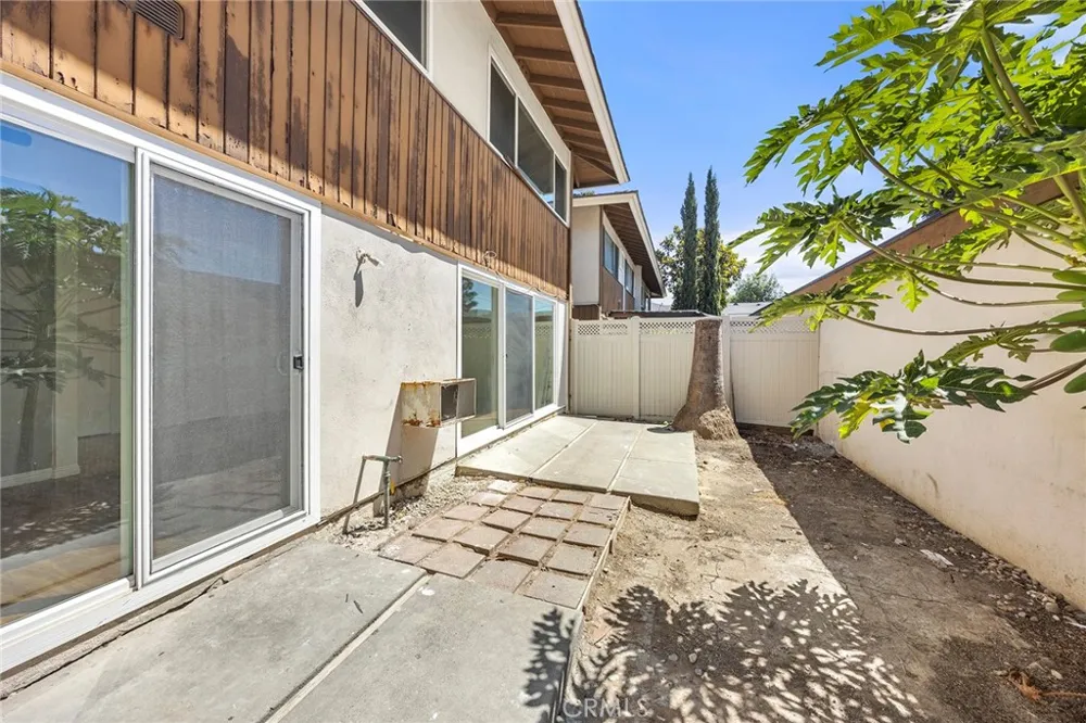 15500 Tustin Village #25 Tustin, CA 92780