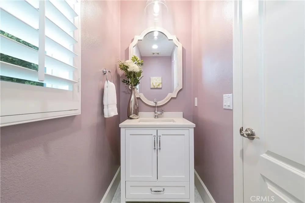 7026 Village Eastvale, CA 92880
