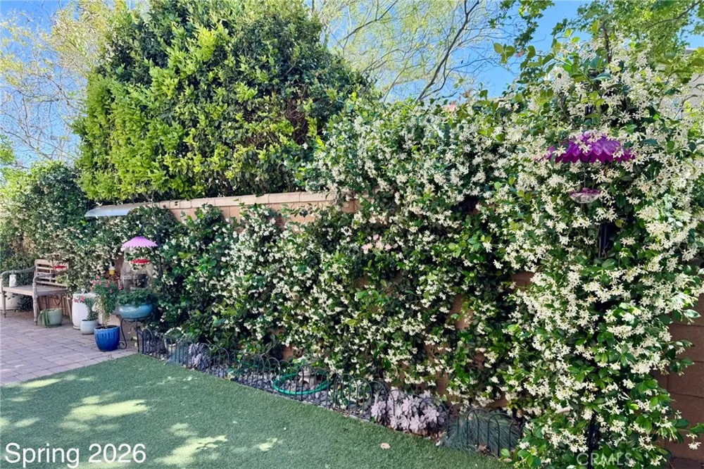 7026 Village Eastvale, CA 92880