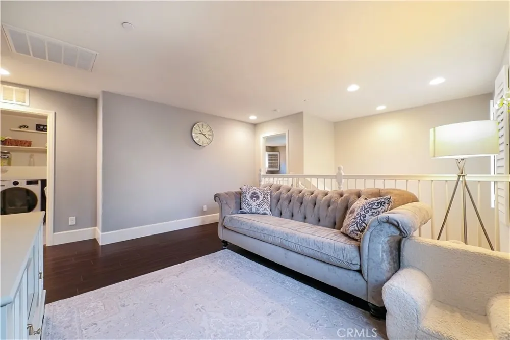 7026 Village Eastvale, CA 92880