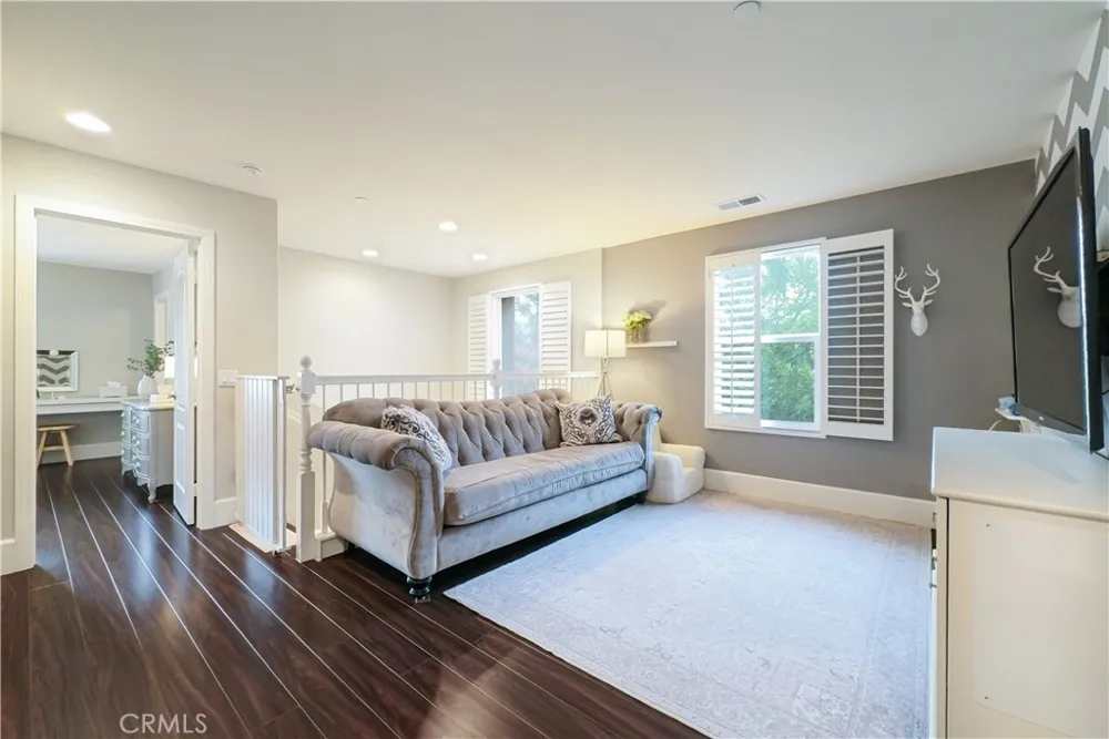 7026 Village Eastvale, CA 92880