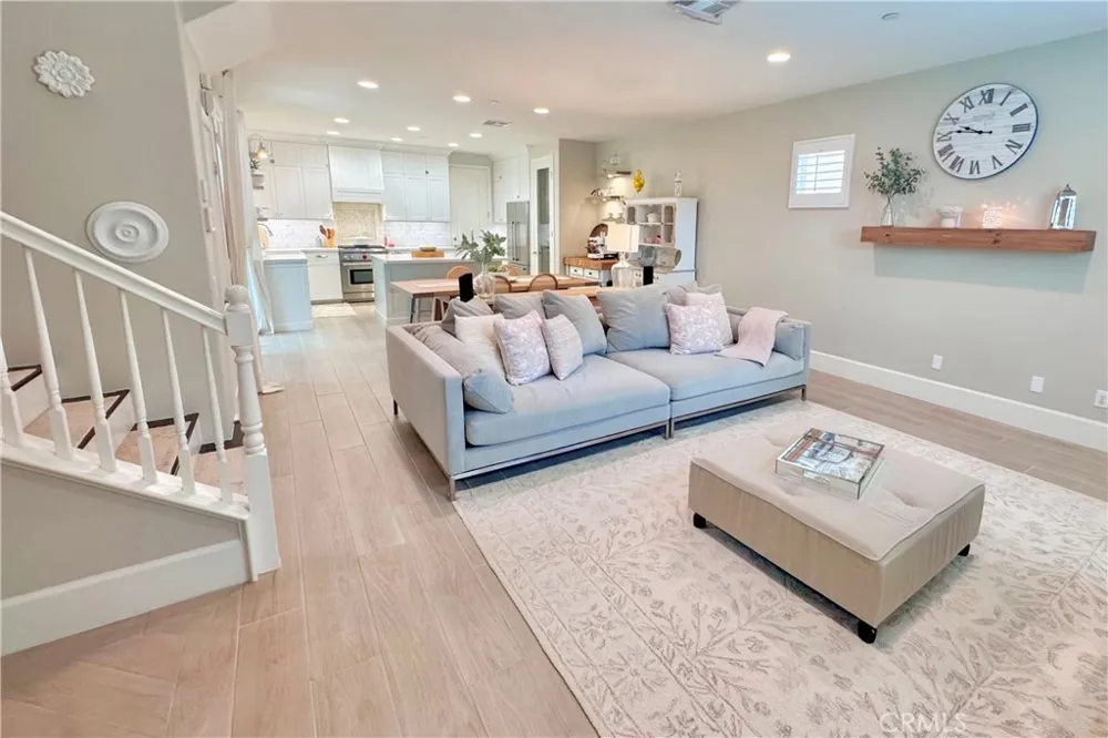 7026 Village Eastvale, CA 92880
