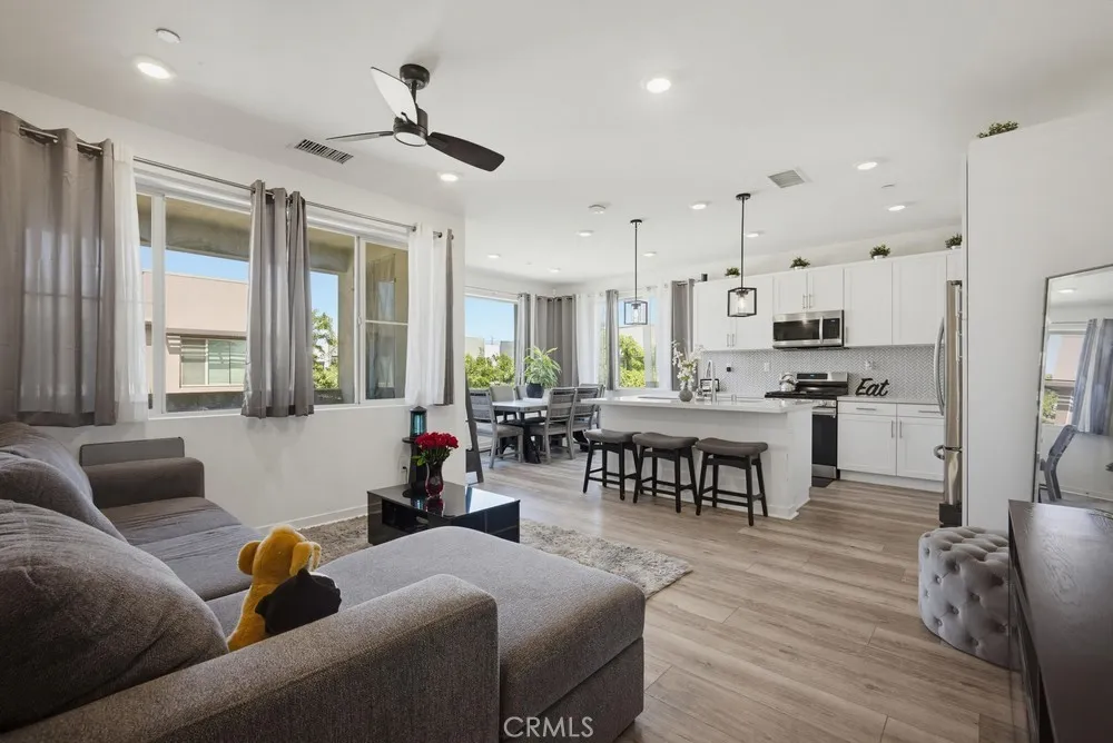 3570 E Peckham Paseo Ontario, CA 91761