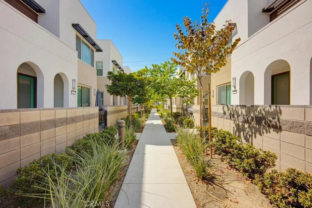 3570 E Peckham Paseo Ontario, CA 91761