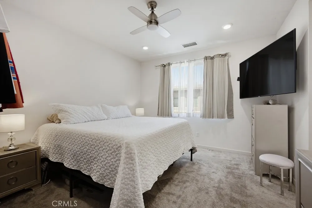 3570 E Peckham Paseo Ontario, CA 91761
