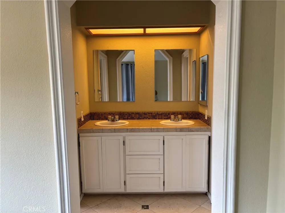770 Regateo Hemet, CA 92543