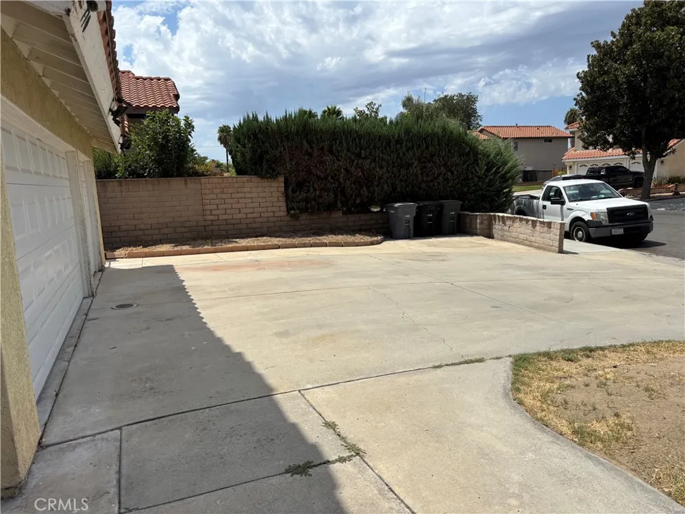 770 Regateo Hemet, CA 92543