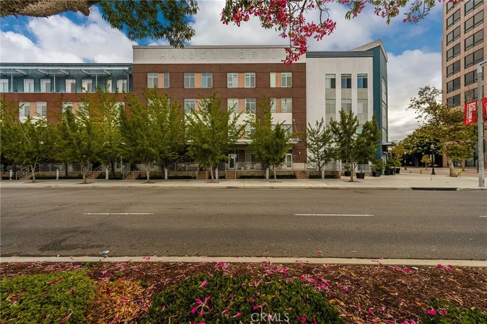 435 W Center Street Promenade #226 Anaheim, CA 92805