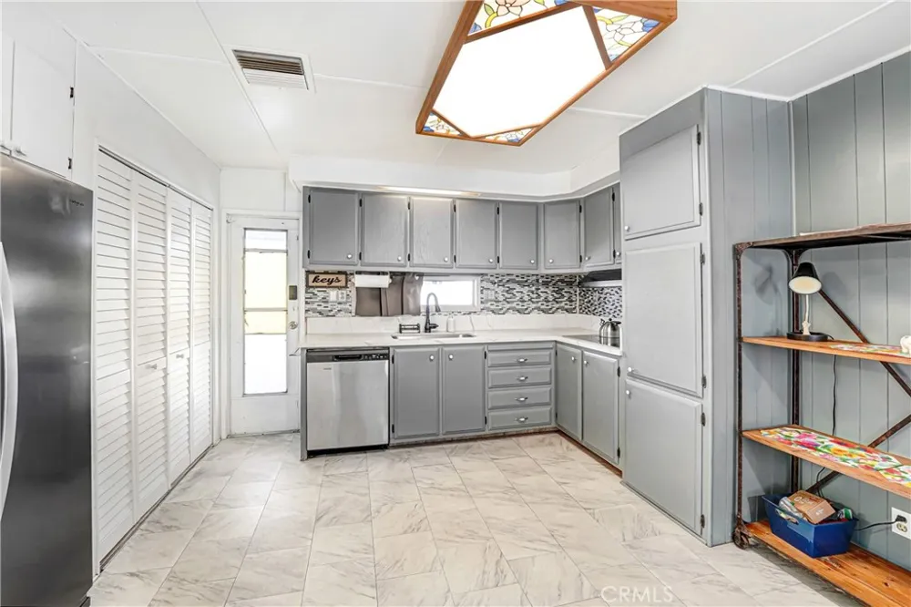 17705 S Western #64 Gardena, CA 90248
