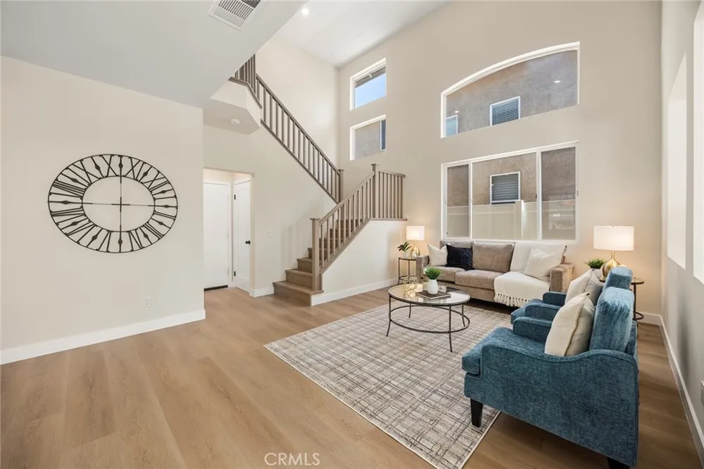 1023 S Brianna Way Anaheim Hills, CA 92808
