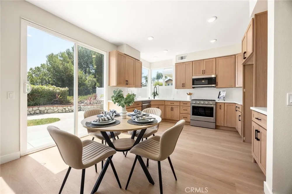 1023 S Brianna Way Anaheim Hills, CA 92808