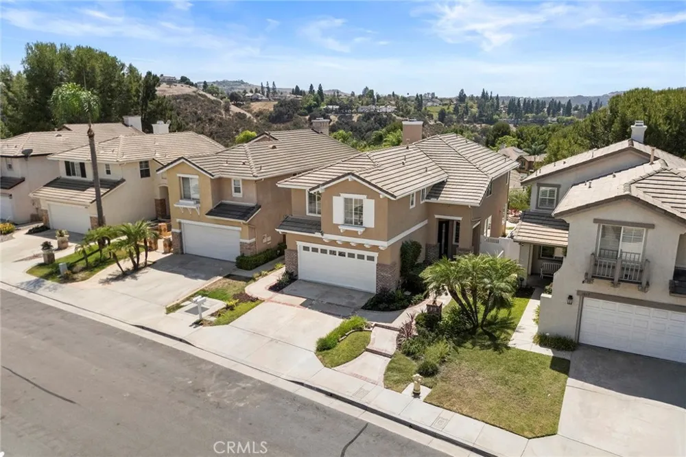1023 S Brianna Way Anaheim Hills, CA 92808
