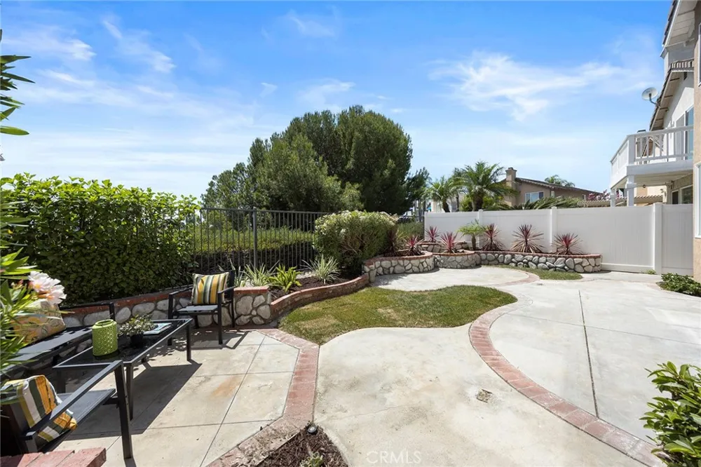 1023 S Brianna Way Anaheim Hills, CA 92808