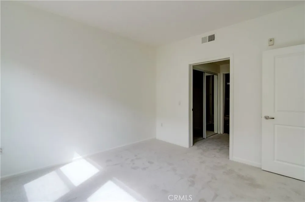 2358 Scholarship Irvine, CA 92612