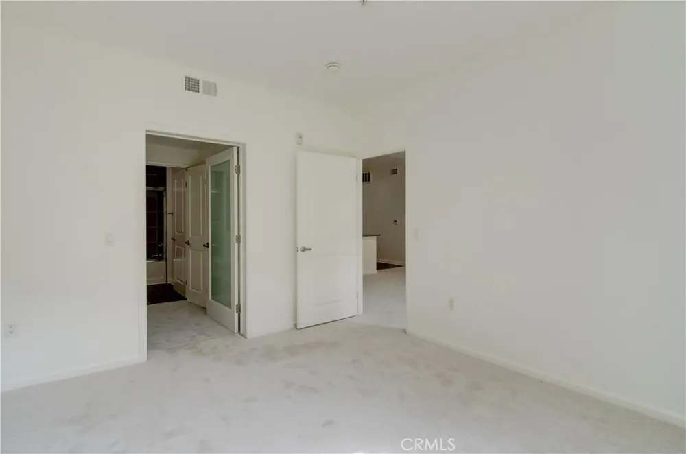 2358 Scholarship Irvine, CA 92612