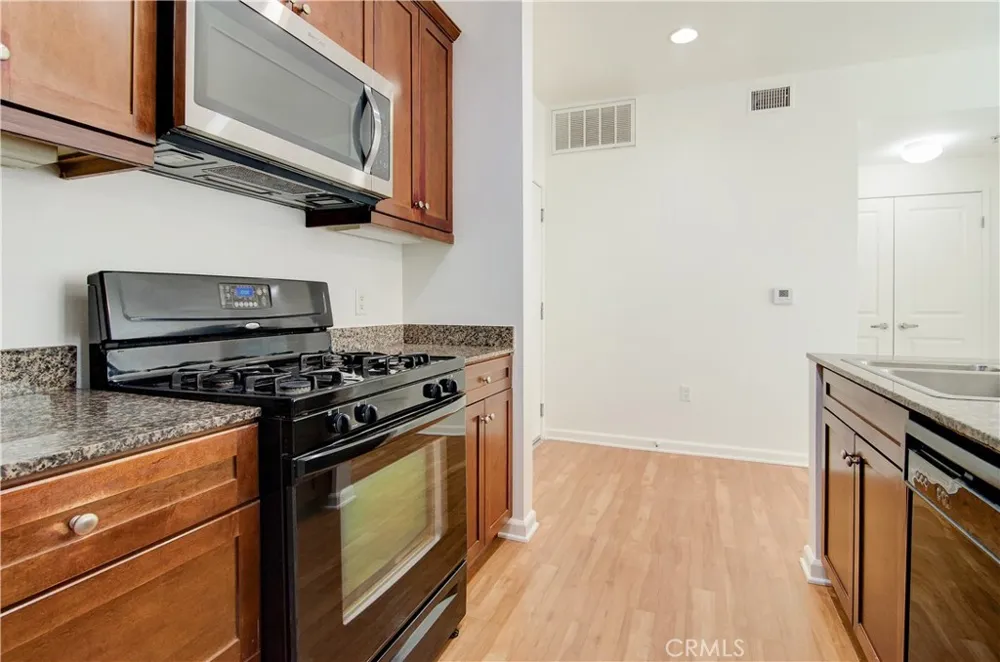 2358 Scholarship Irvine, CA 92612