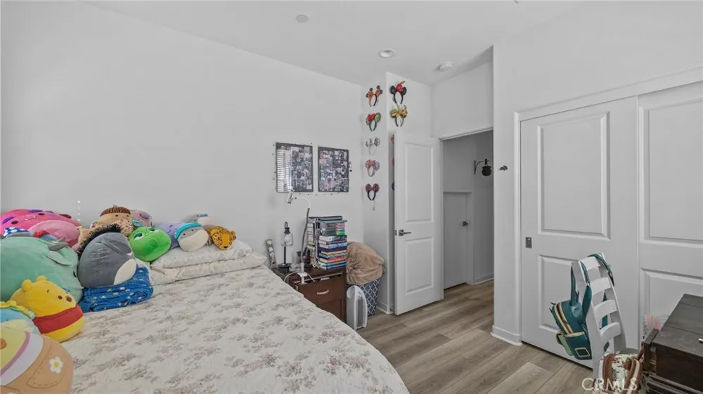 16282 Meadowhouse Avenue Chino, CA 91708